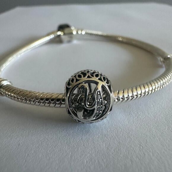 Authentic Pandora Silver Charm Initial Letter Y - Picture 1 of 4